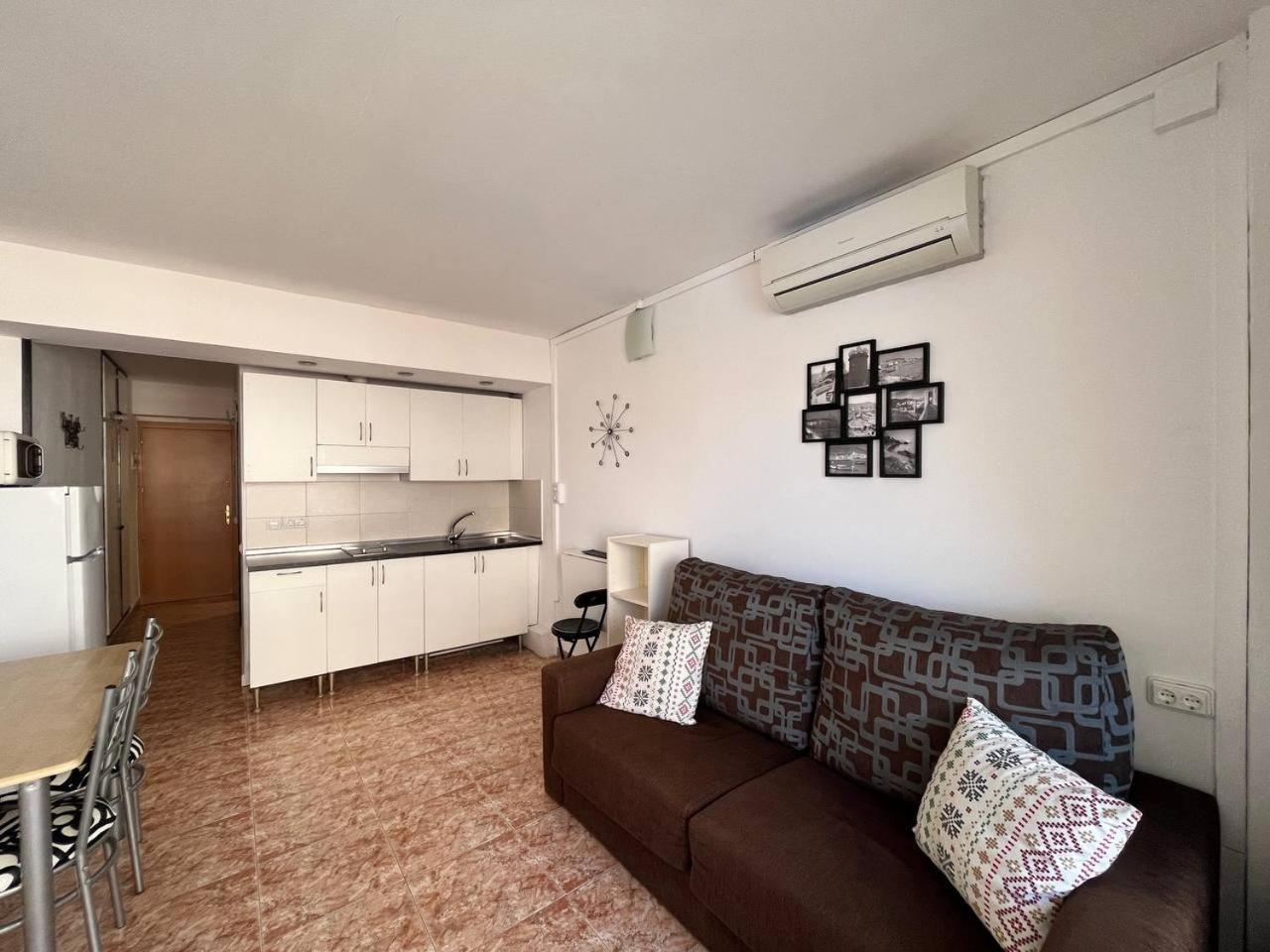 Estudio Con Tres Piscinas Comunitarias Y Pista De Tenis Roses Ngoại thất bức ảnh