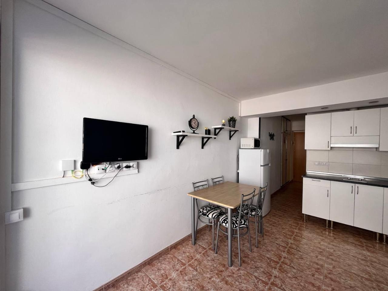 Estudio Con Tres Piscinas Comunitarias Y Pista De Tenis Roses Ngoại thất bức ảnh