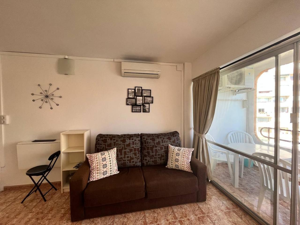 Estudio Con Tres Piscinas Comunitarias Y Pista De Tenis Roses Ngoại thất bức ảnh
