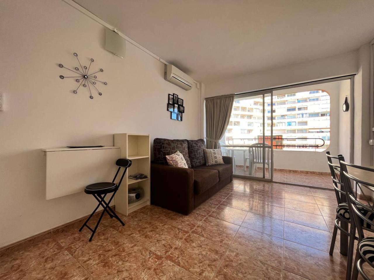 Estudio Con Tres Piscinas Comunitarias Y Pista De Tenis Roses Ngoại thất bức ảnh