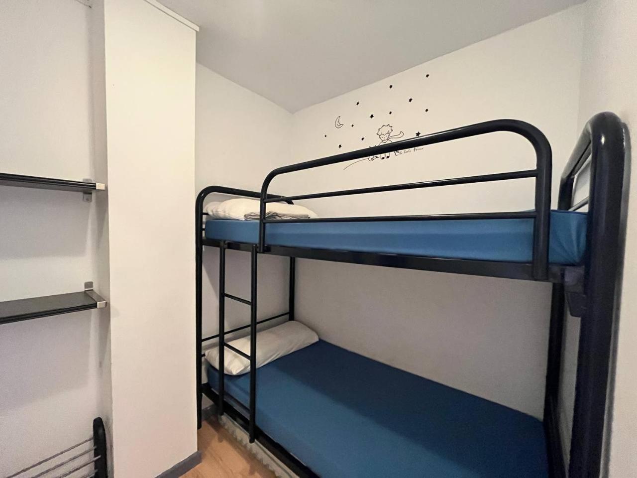 Estudio Con Tres Piscinas Comunitarias Y Pista De Tenis Roses Ngoại thất bức ảnh