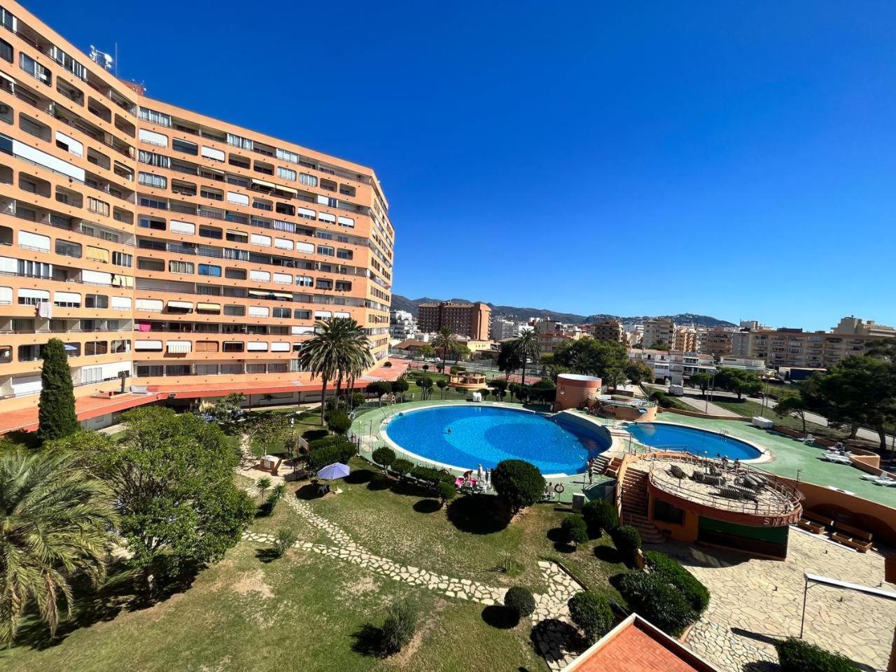 Estudio Con Tres Piscinas Comunitarias Y Pista De Tenis Roses Ngoại thất bức ảnh